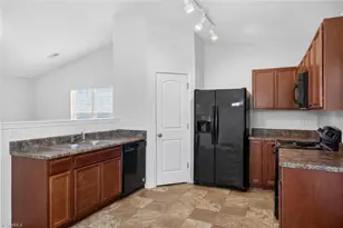 1257 Stonefield Crossing Ct, Winston-Salem, NC 27107 - Photo 13