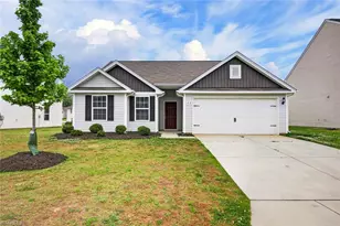 2112 Briar Run Dr, Greensboro, NC 27405 - Photo 1