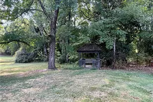 5879 Stanley Huff Rd, Summerfield, NC 27358 - Photo 19