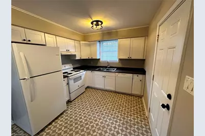 2003 Urban Drive, Greensboro, NC 27403 - Photo 7