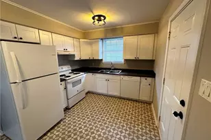 2003 Urban Dr, Greensboro, NC 27403 - Photo 7
