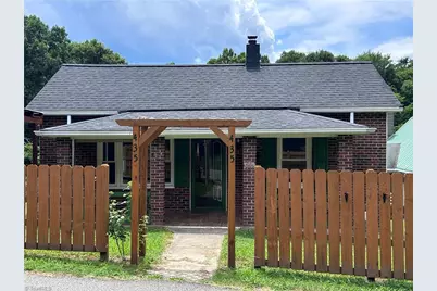 435 Lawrence Street, Eden, NC 27288 - Photo 3