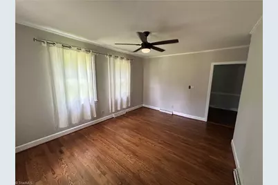 4403 Edgemore Road, Greensboro, NC 27455 - Photo 13