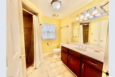 4602 Ramblewood Drive, Greensboro, NC 27406 - Photo 19