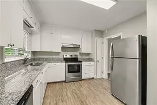 1900 Independence Rd, Greensboro, NC 27408 - Photo 13