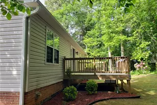 3800 Velinda Dr, Winston-Salem, NC 27106 - Photo 5