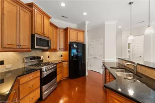 5551 Foxgate Cir, Winston-Salem, NC 27106 - Photo 15