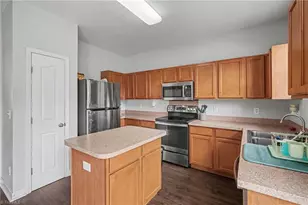 3932 Tarrant Trace Cir, High Point, NC 27265 - Photo 9