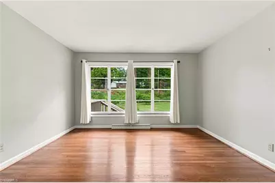 2905 Shamrock Drive, Greensboro, NC 27408 - Photo 11