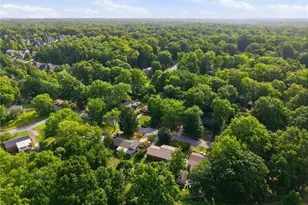 2905 Shamrock Dr, Greensboro, NC 27408 - Photo 41
