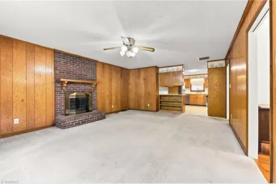 2905 Shamrock Drive, Greensboro, NC 27408 - Photo 17