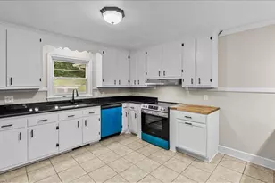 1432 N Nc Hwy 87, Elon, NC 27244 - Photo 9