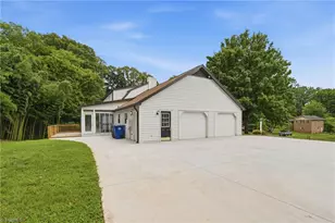 3721 Herchel Ln, Winston-Salem, NC 27106 - Photo 45
