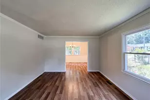 800 Edinburgh Dr, Jamestown, NC 27282 - Photo 7