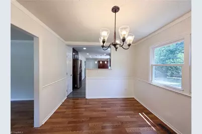 800 Edinburgh Drive, Jamestown, NC 27282 - Photo 9