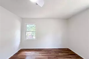 800 Edinburgh Dr, Jamestown, NC 27282 - Photo 17