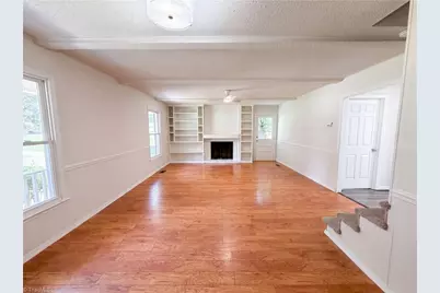 800 Edinburgh Drive, Jamestown, NC 27282 - Photo 3