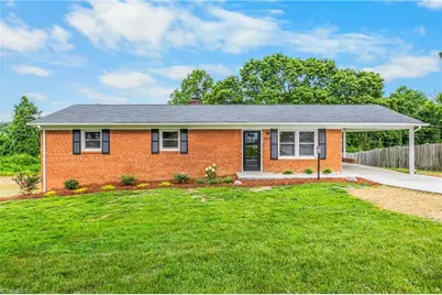 220 Kerner Knolls Drive, Kernersville, NC 27284 - Photo 3