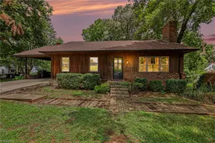 1211 E Willowbrook Dr, Burlington, NC 27215 - Photo 3
