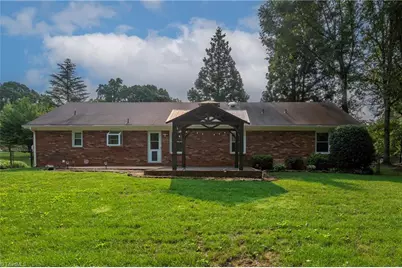 4613 Sun Valley Lane, Kernersville, NC 27284 - Photo 7