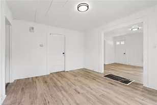 1306 Forrest St, High Point, NC 27262 - Photo 9