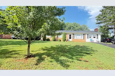 110 Sarah Street, Mount Airy, NC 27030 - Photo 3