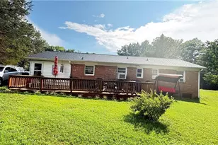 110 Sarah St, Mount Airy, NC 27030 - Photo 5
