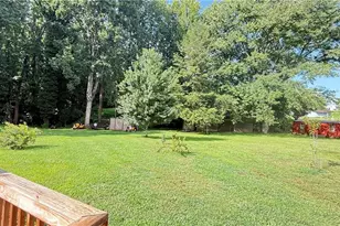 110 Sarah St, Mount Airy, NC 27030 - Photo 7