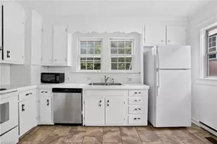 1806 Walker Ave, Greensboro, NC 27403 - Photo 13
