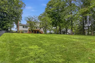 1030 Yorkshire Rd, Winston-Salem, NC 27106 - Photo 33