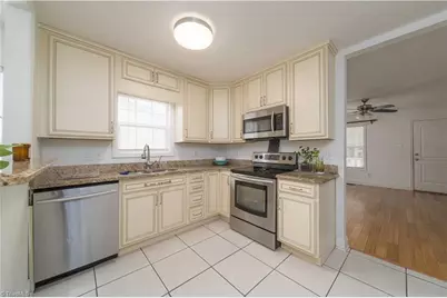 1021 Asheboro Street, High Point, NC 27260 - Photo 9