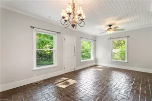 406 S Cliffdale Dr, Winston-Salem, NC 27104 - Photo 15