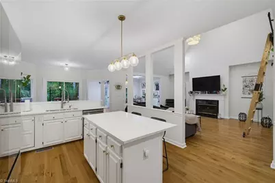 8 Elm Grove Way, Greensboro, NC 27405 - Photo 23