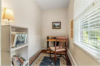 708 Finsbury Road, Winston-Salem, NC 27104 - Photo 17