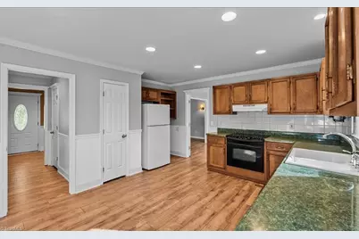 1016 Pineburr Road, Jamestown, NC 27282 - Photo 11