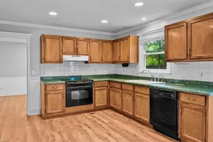 1016 Pineburr Rd, Jamestown, NC 27282 - Photo 9