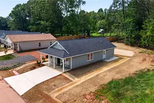 733 Meadowgreen Village Dr, Eden, NC 27288 - Photo 21
