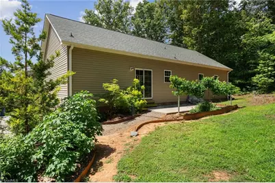 6037 Lura Road, Winston-Salem, NC 27104 - Photo 29