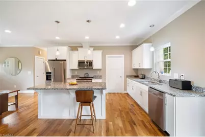 6037 Lura Road, Winston-Salem, NC 27104 - Photo 3