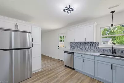 517 Munster Avenue, Greensboro, NC 27406 - Photo 15