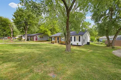 517 Munster Avenue, Greensboro, NC 27406 - Photo 3