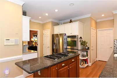 2405 Glen Cove Way, High Point, NC 27265 - Photo 11