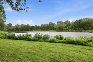 8206 Crow's Nest Ln, Greensboro, NC 27455 - Photo 5