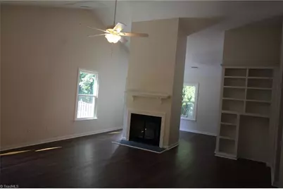 6727 River Hills Drive, Greensboro, NC 27410 - Photo 3