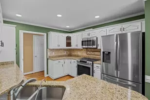 592 Carson Ridge Dr, Oak Ridge, NC 27310 - Photo 13