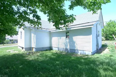 221 Duke Street, Cooleemee, NC 27014 - Photo 23
