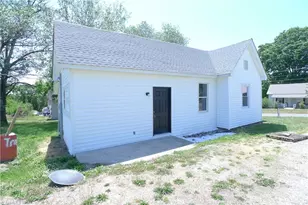 221 Duke St, Cooleemee, NC 27014 - Photo 25
