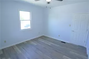 221 Duke St, Cooleemee, NC 27014 - Photo 7