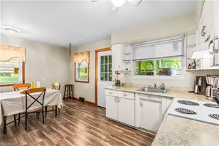 2427 N Patterson Ave, Winston-Salem, NC 27105 - Photo 9