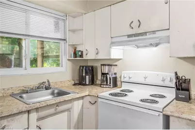 2427 N Patterson Avenue, Winston-Salem, NC 27105 - Photo 13